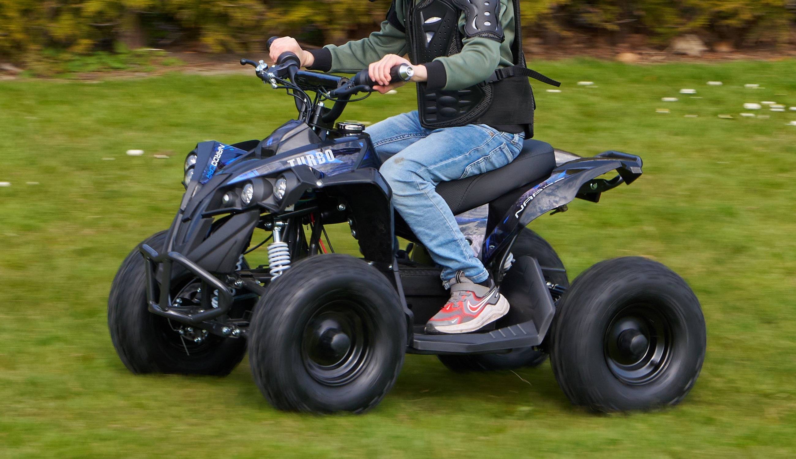 Liten men kraftig kardanmotor