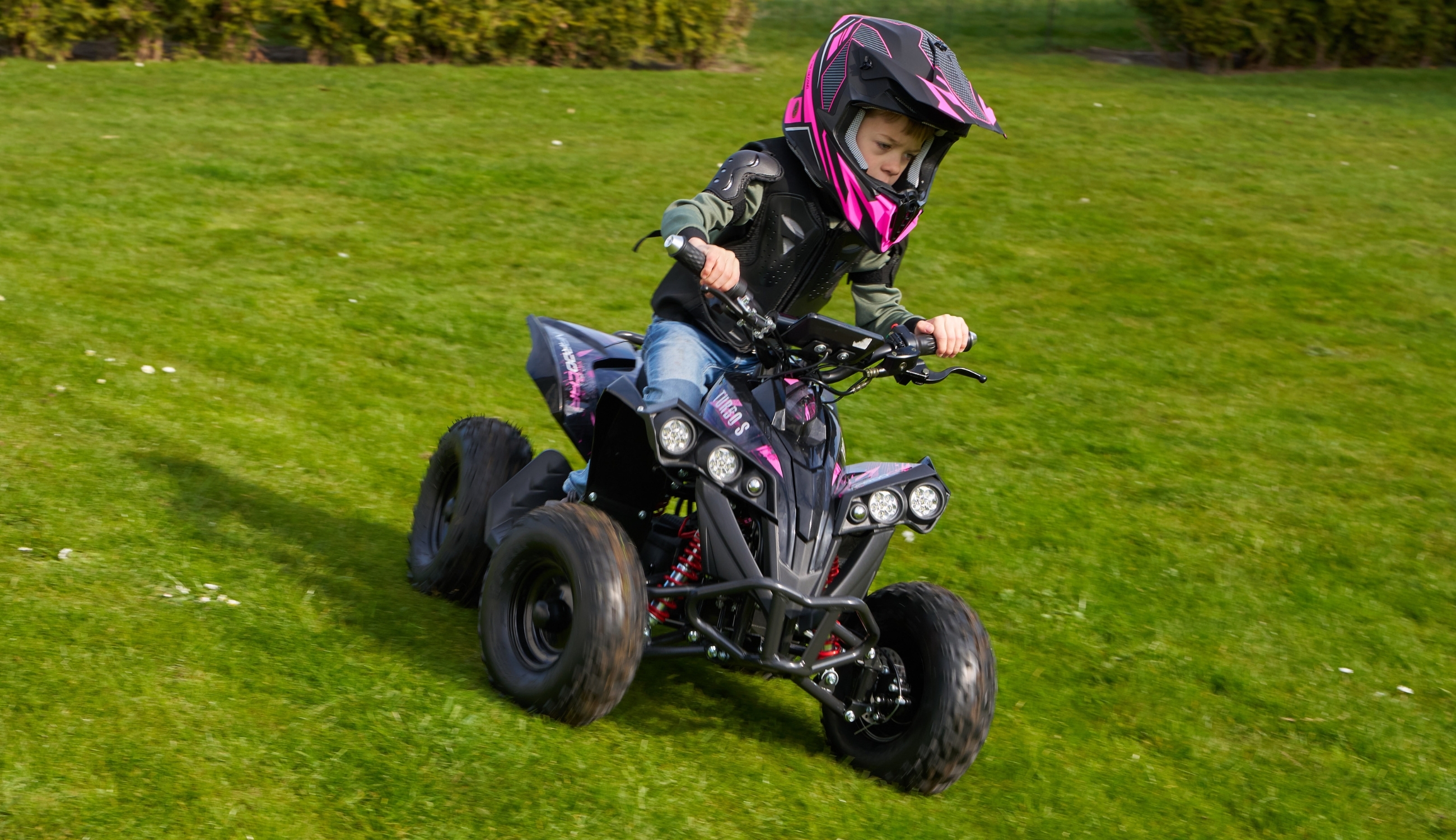 Liten men kraftfull kardanmotor