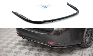 Maxton Central Rear Splitter (With Vertical Bars) Toyota Avensis Mk3 Facelift - Gloss Black