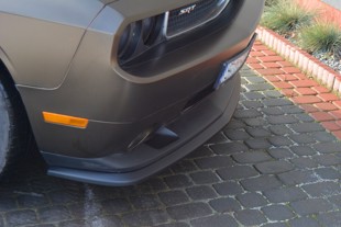 Maxton Front Splitter Dodge Challenger Mk3. Phase-I Srt8 Coupe - Gloss Black