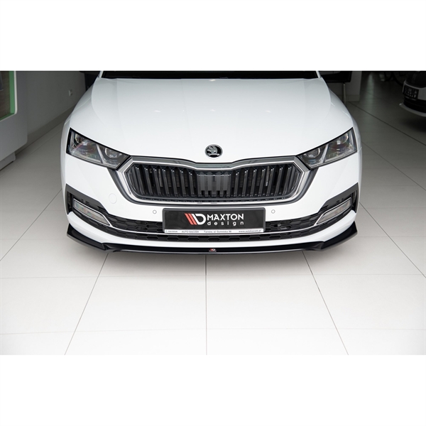 Maxton Front Splitter V.2 Skoda Octavia Mk4 - Gloss Black